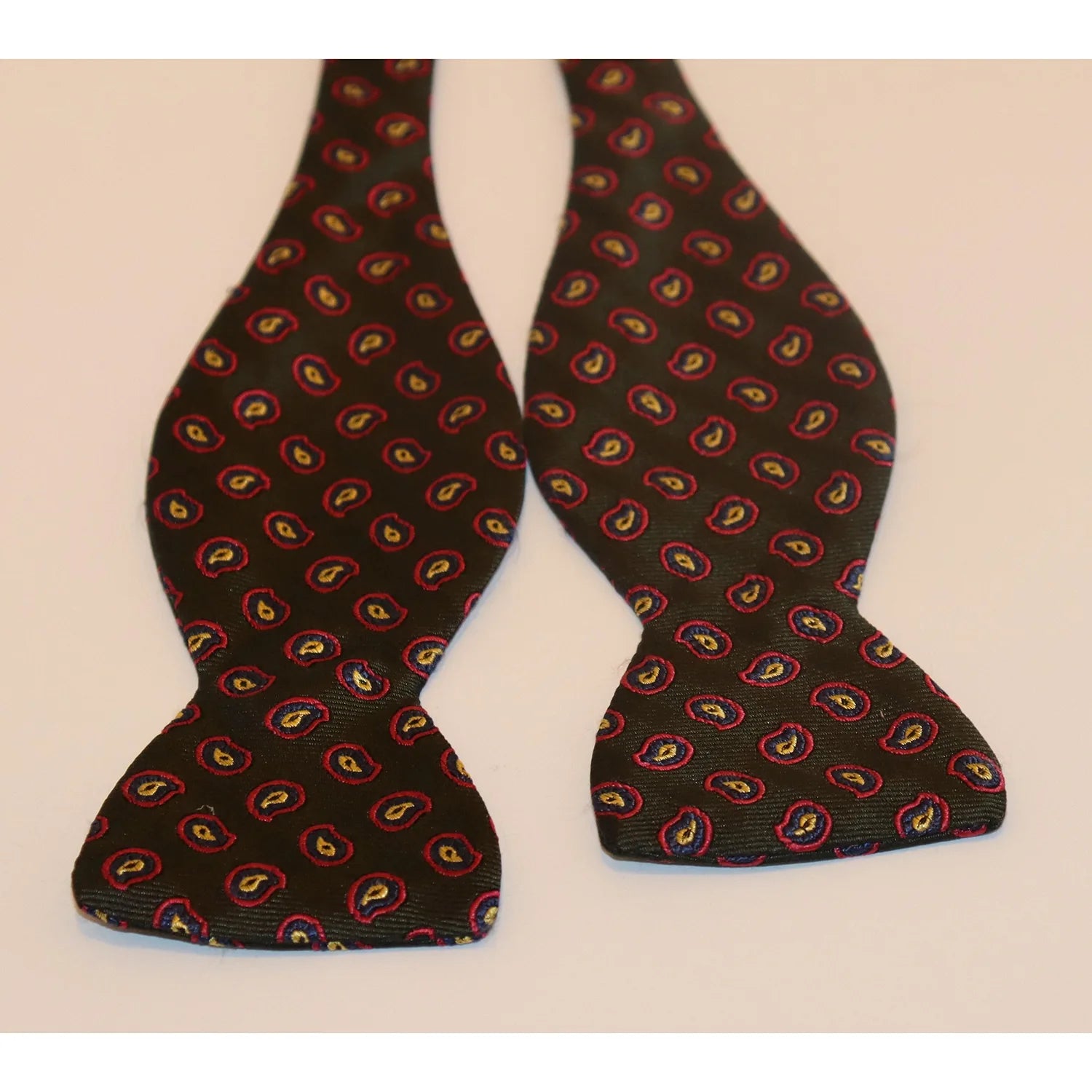 R. Hanauer Bow Tie - Dark Green/Pink Paisley Luxurious Men's High