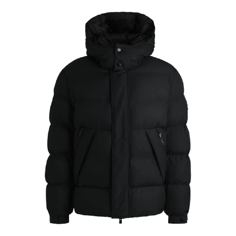 Water-repellent puffer jacket with detachable hood