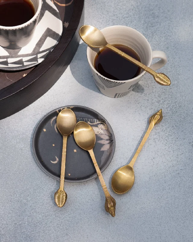 Seashell Coffee Spoons - Set of 4 Stylish Men's Tropical 
