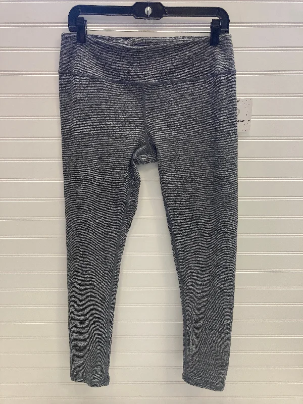 Athletic Leggings Capris By Whisper In Grey, Size: L Laid