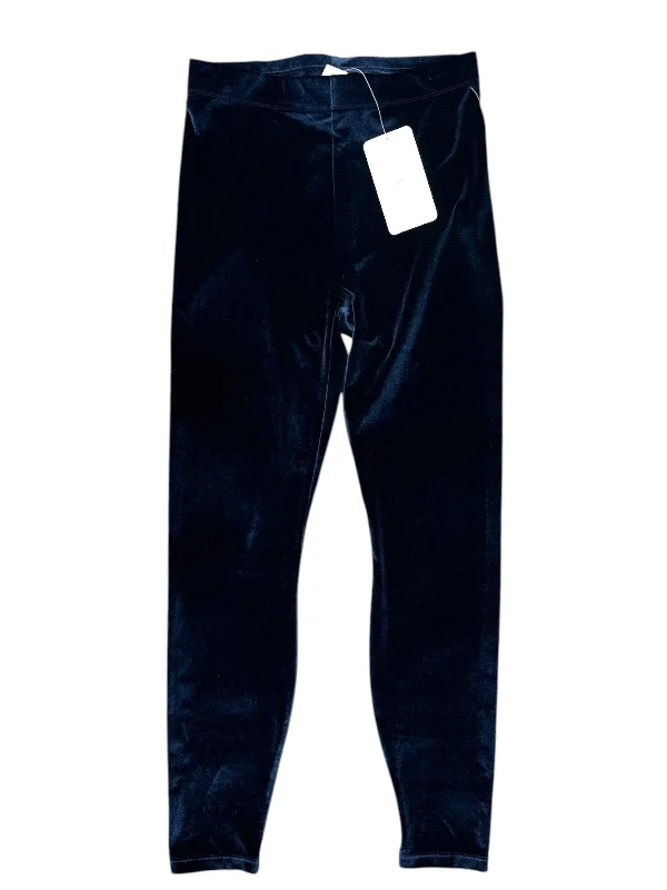 Athletic Leggings By Fabletics In Navy, Size: L Trendy Men's Oversized