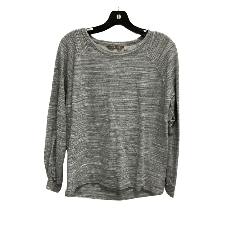 Sweatshirt Crewneck By Athleta In Grey, Size: Xs