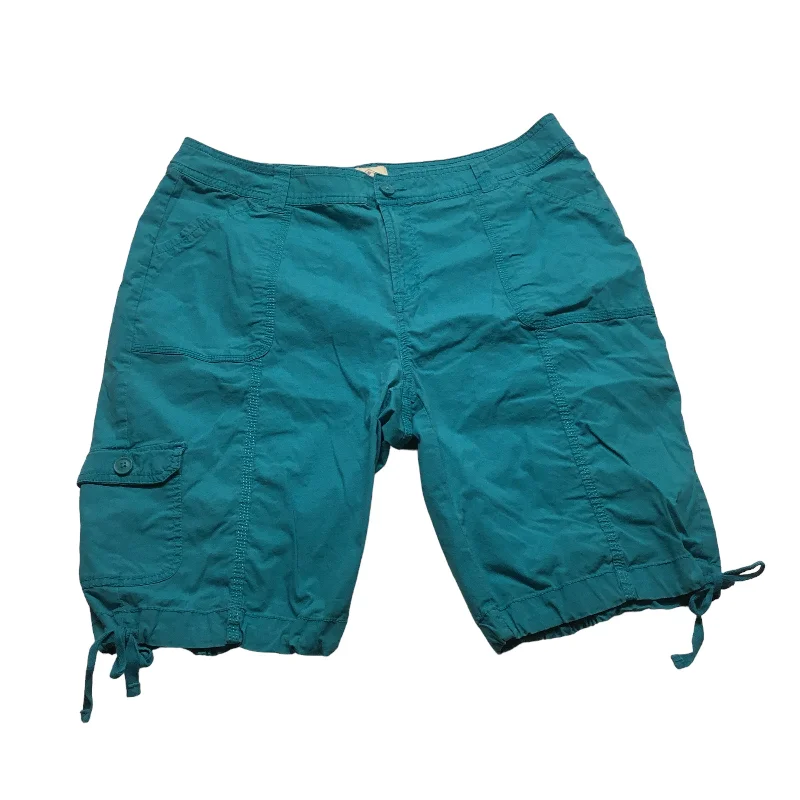 Blue Shorts St Johns Bay, Size 18w Beach