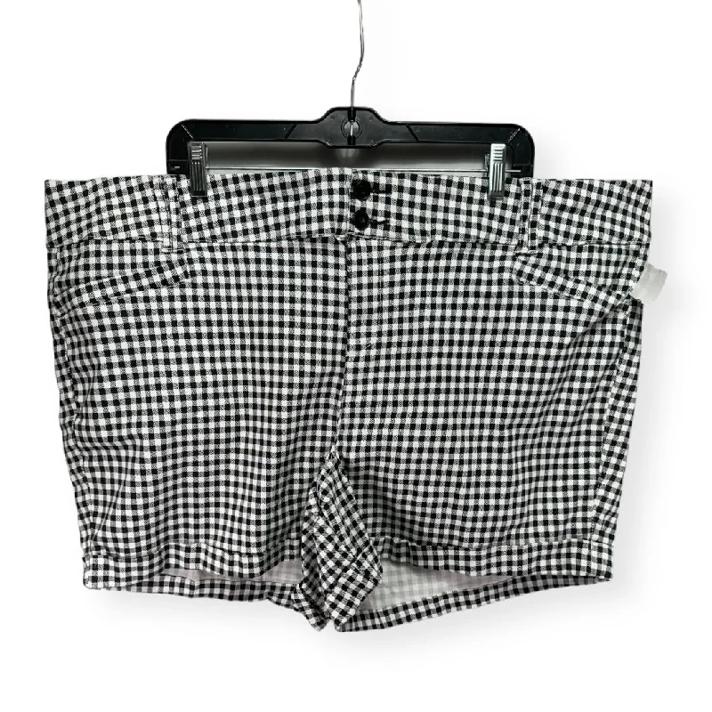 Black & White Shorts Torrid, Size 28w Modern Men's Geometric