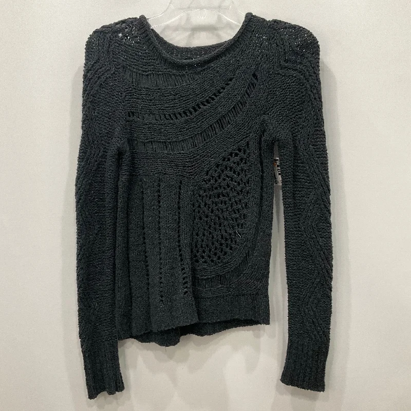 Sweater By Moth In Grey, Size: S Elegant Men's Formal 