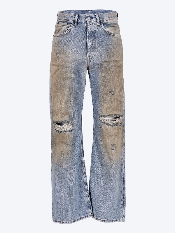 Loose fit jeans